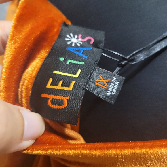 Real History Repeating Velvet Mini Skirt - Picture 4 of 8